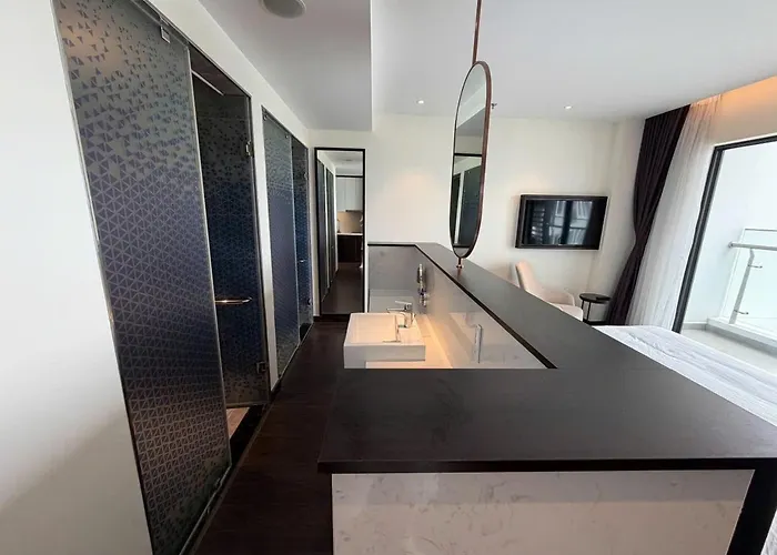 The Sapphire - Sea View Apartment Ha Long